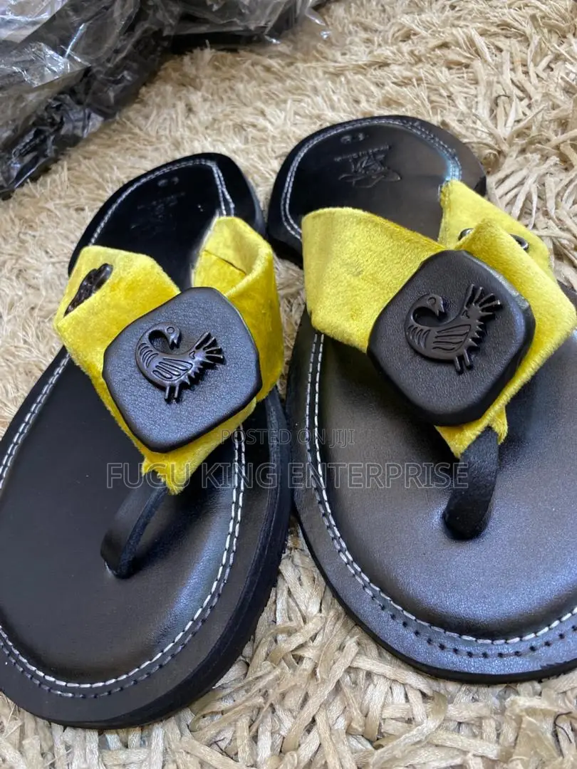 Ahenema Slippers