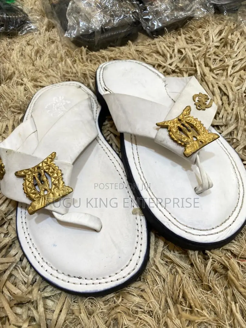 Ahenema Slippers