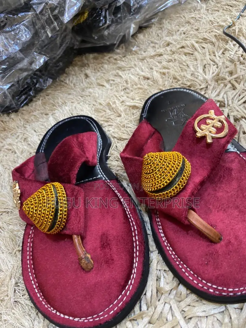 Ahenema Slippers