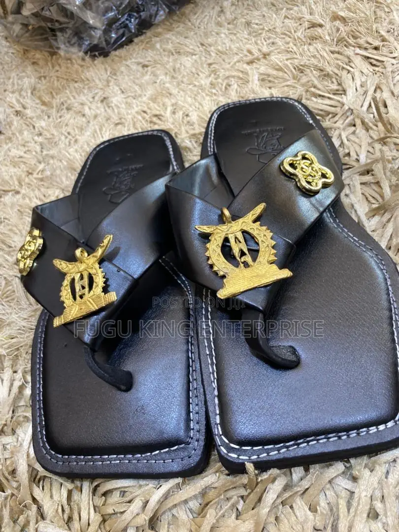 Ahenema Slippers