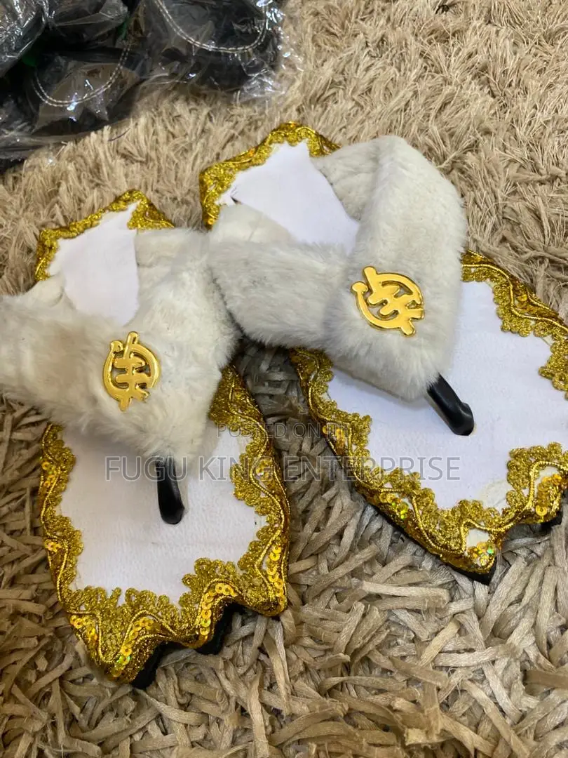 Ahenema Slippers