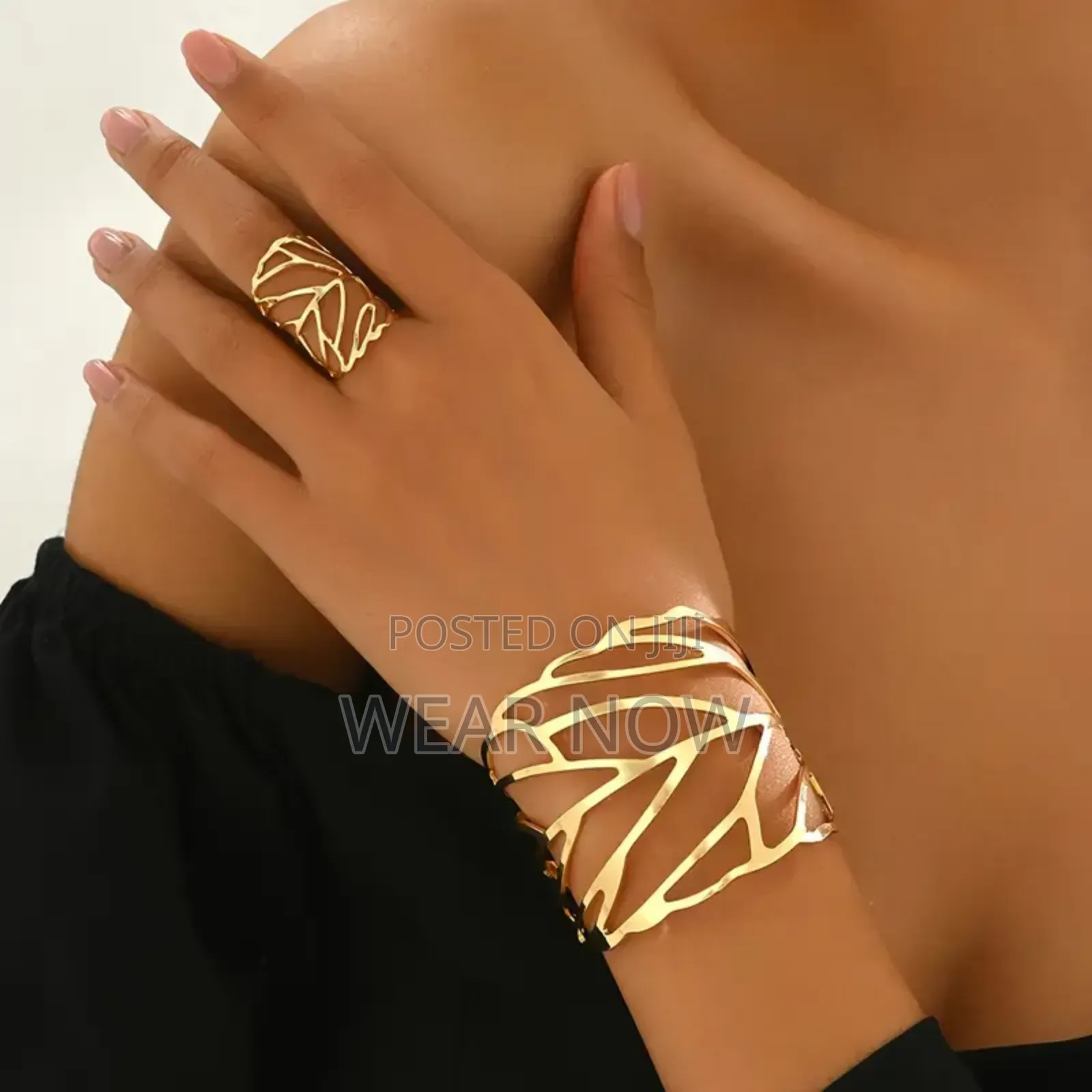 2pcs Stylish Retro Hollow Leaf Bangle Ring Set