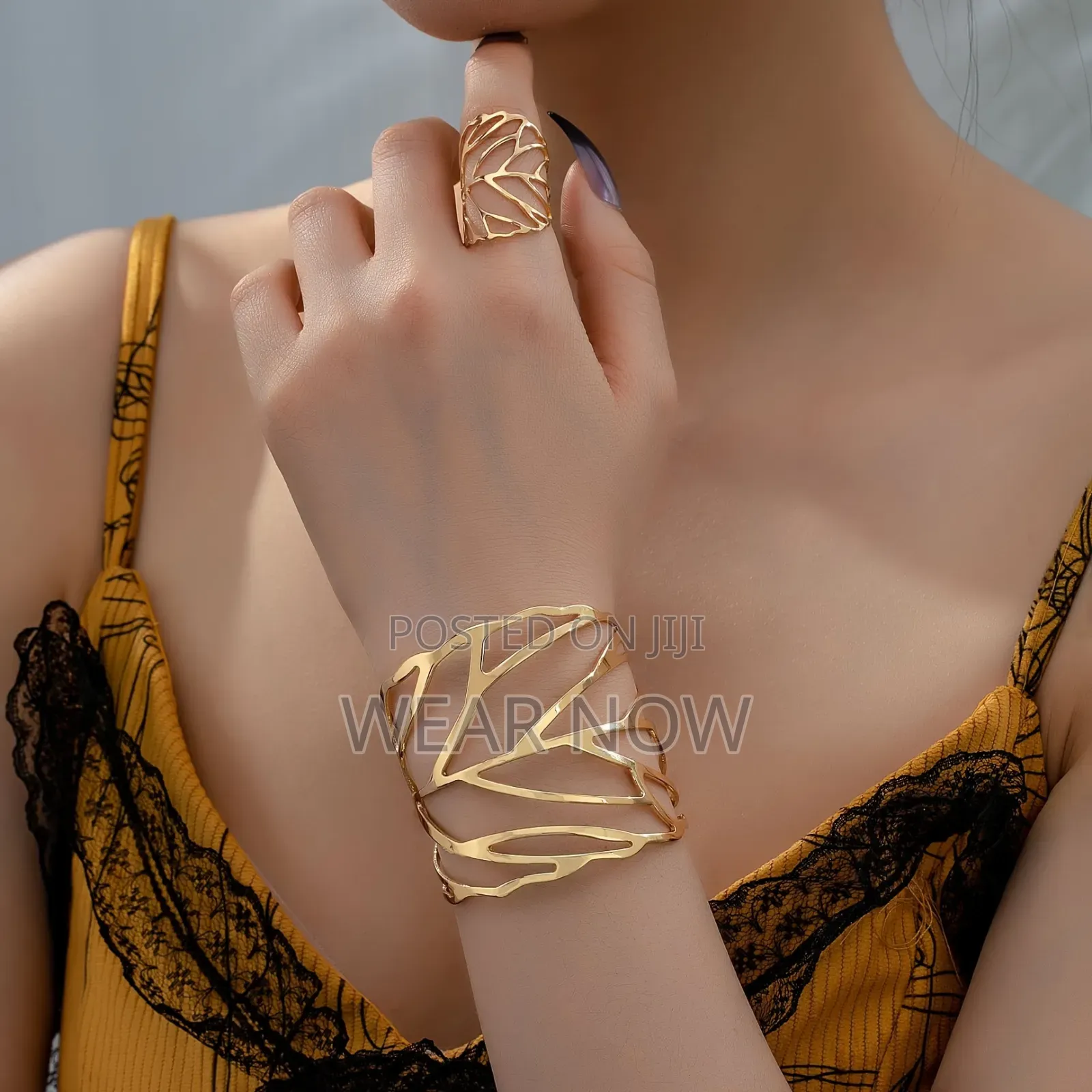 2pcs Stylish Retro Hollow Leaf Bangle Ring Set