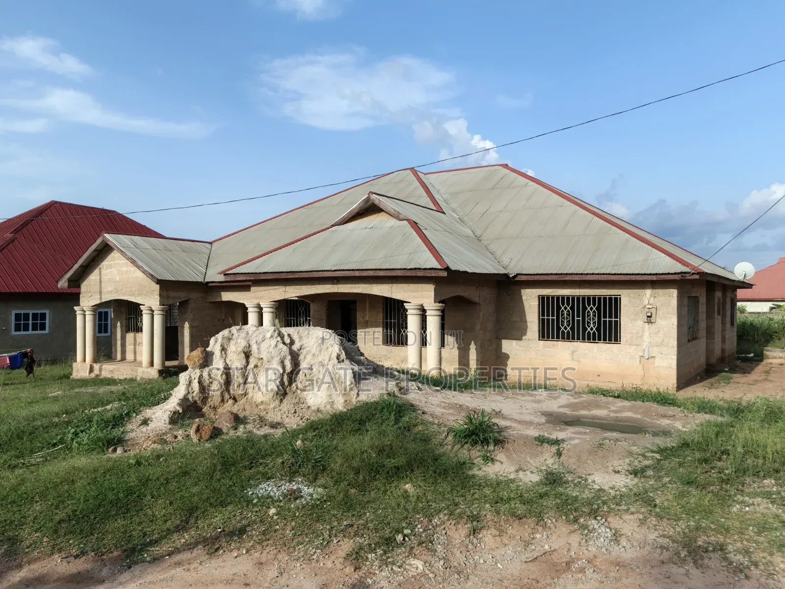 7bdrm House in Abuakwa Mim, Atwima Nwabiagya for sale