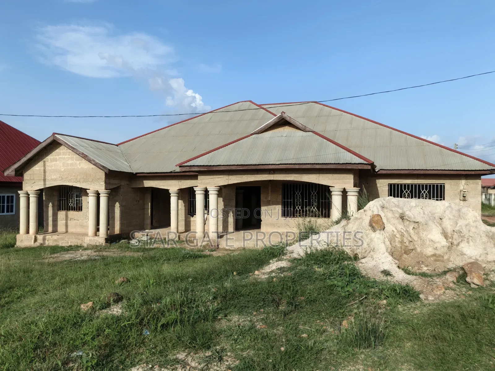 7bdrm House in Abuakwa Mim, Atwima Nwabiagya for sale