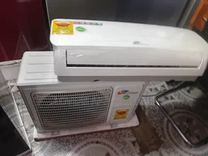 Rainbow 1.5hp Apex Cool White Window Air Conditioner.