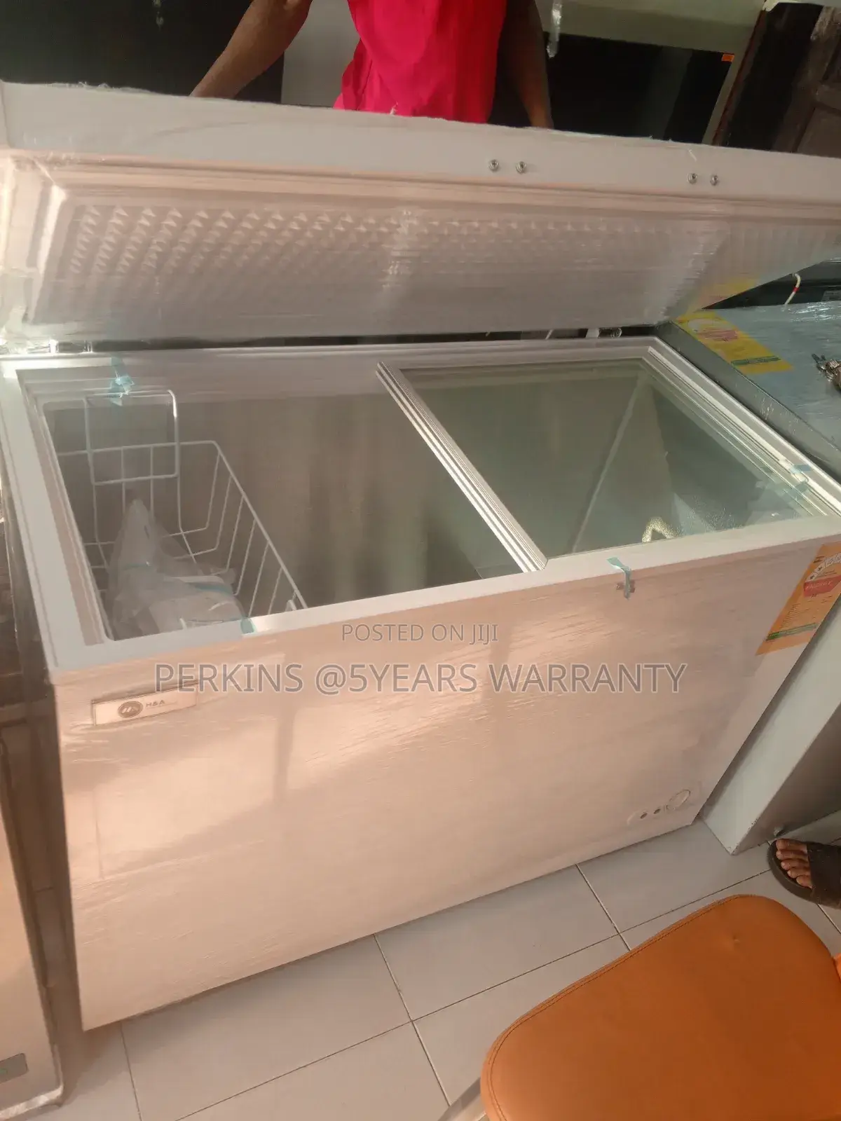 H and a Arctic Max 363liters Chest Freezer