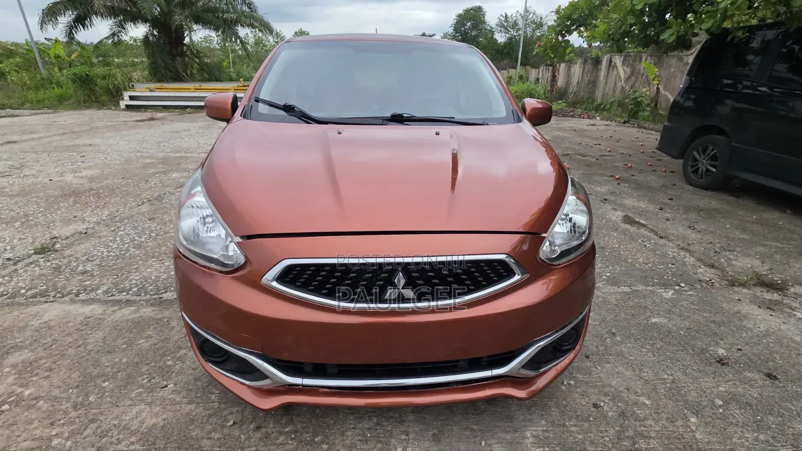Mitsubishi Mirage ES 2017 Orange