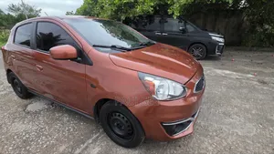 Mitsubishi Mirage ES 2017 Orange