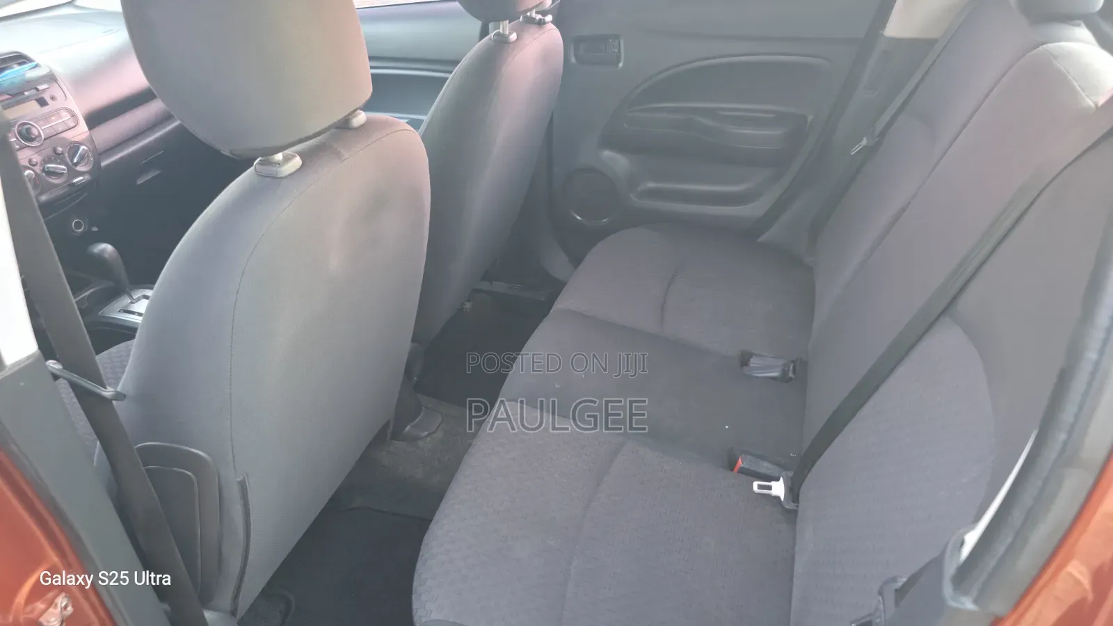 Mitsubishi Mirage ES 2017 Orange