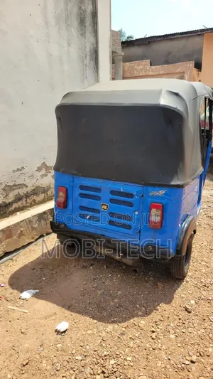 Bajaj RE 2020 Blue