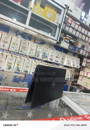 Laptop Dell 8GB Intel Core i5 HDD+SSD 256GB