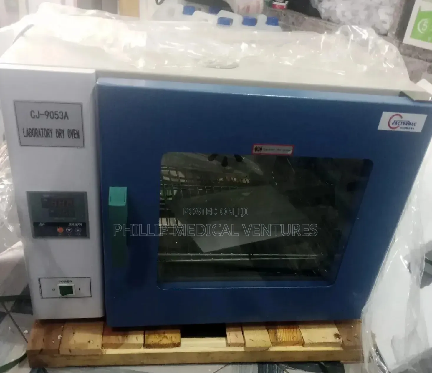 Laboratory Dry Oven (50lits)