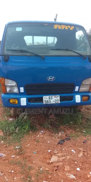 Hyundai Mighty 2