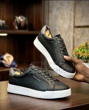 Black and White Leather Lace Up Tommy Hilfiger Casual Sneakers