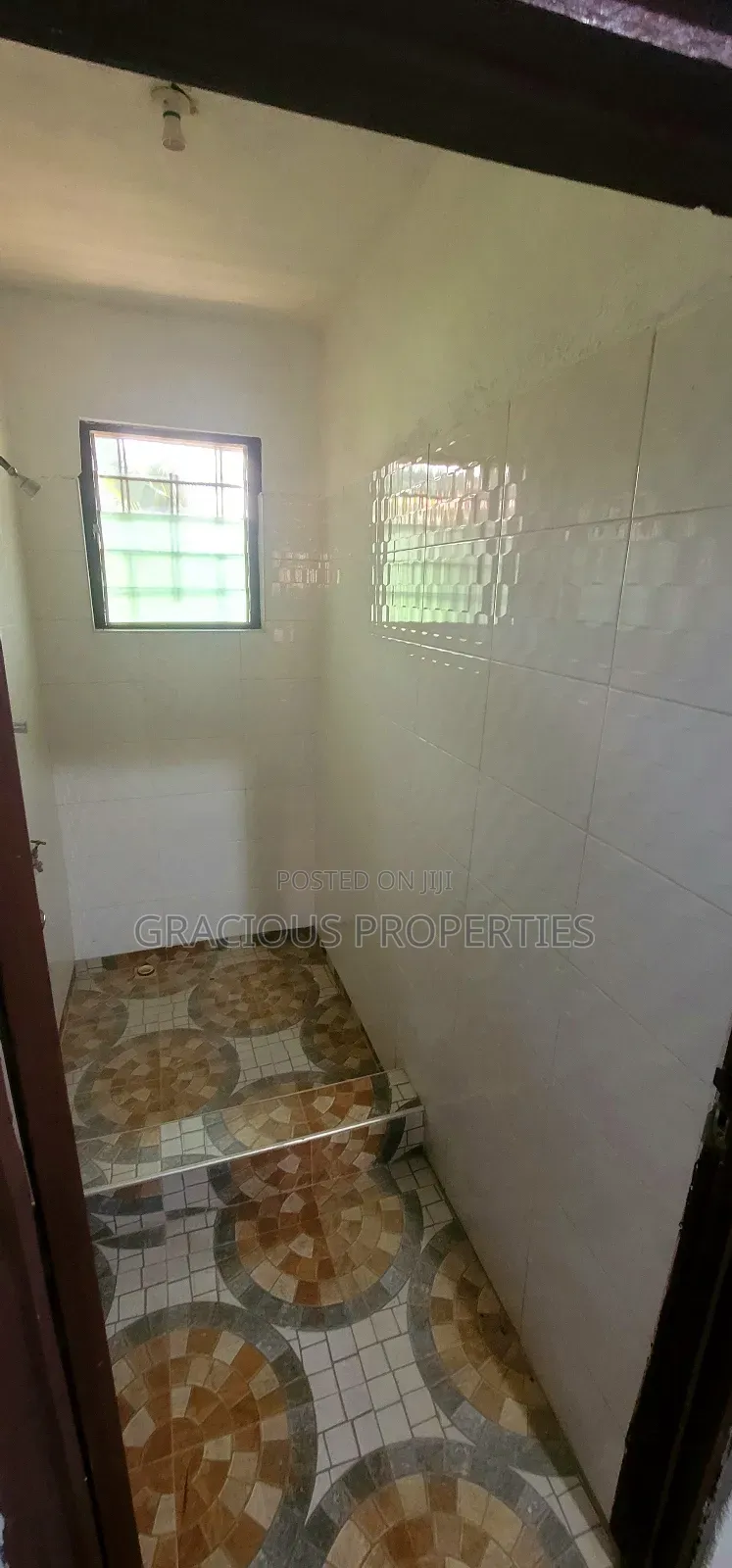 3bdrm House in Gracious Properties, Weija for rent