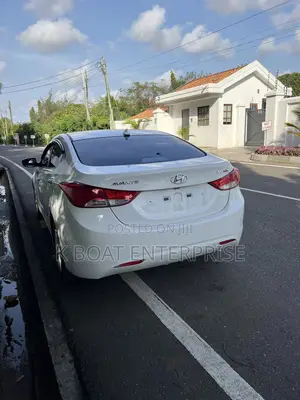 Hyundai Avante 2014 White