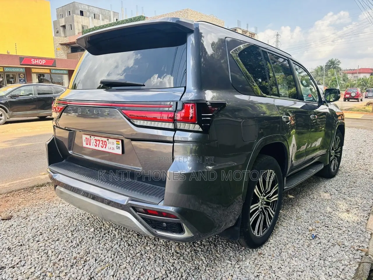 Lexus LX 570 AWD 2018 Gray