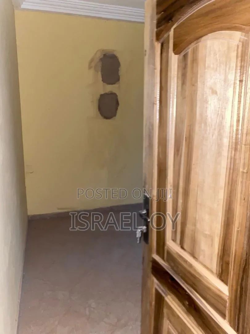 1bdrm Apartment in Adenta Main New for rent