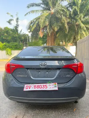 Toyota Corolla SE 4dr Sedan (1.8L 4cyl CVT) 2017 Gray