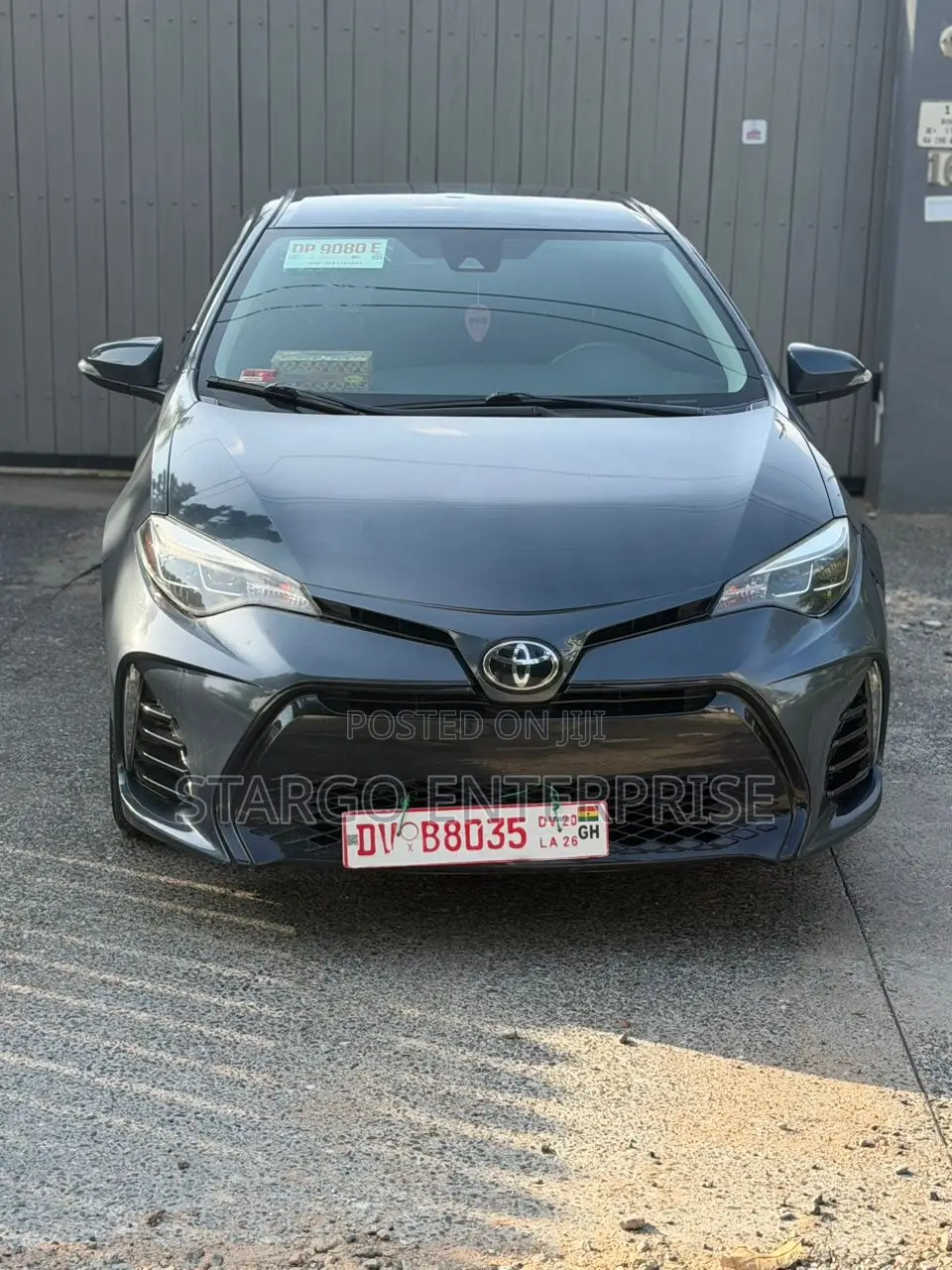 Toyota Corolla SE 4dr Sedan (1.8L 4cyl CVT) 2017 Gray
