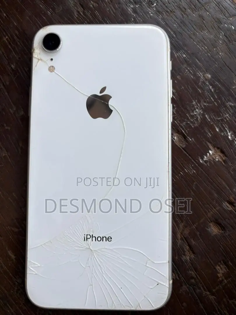 Apple XR 64 GB White