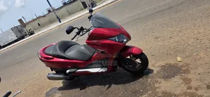 Honda Forza 2017 Red
