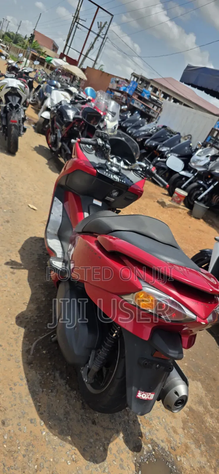 Honda Forza 2017 Red