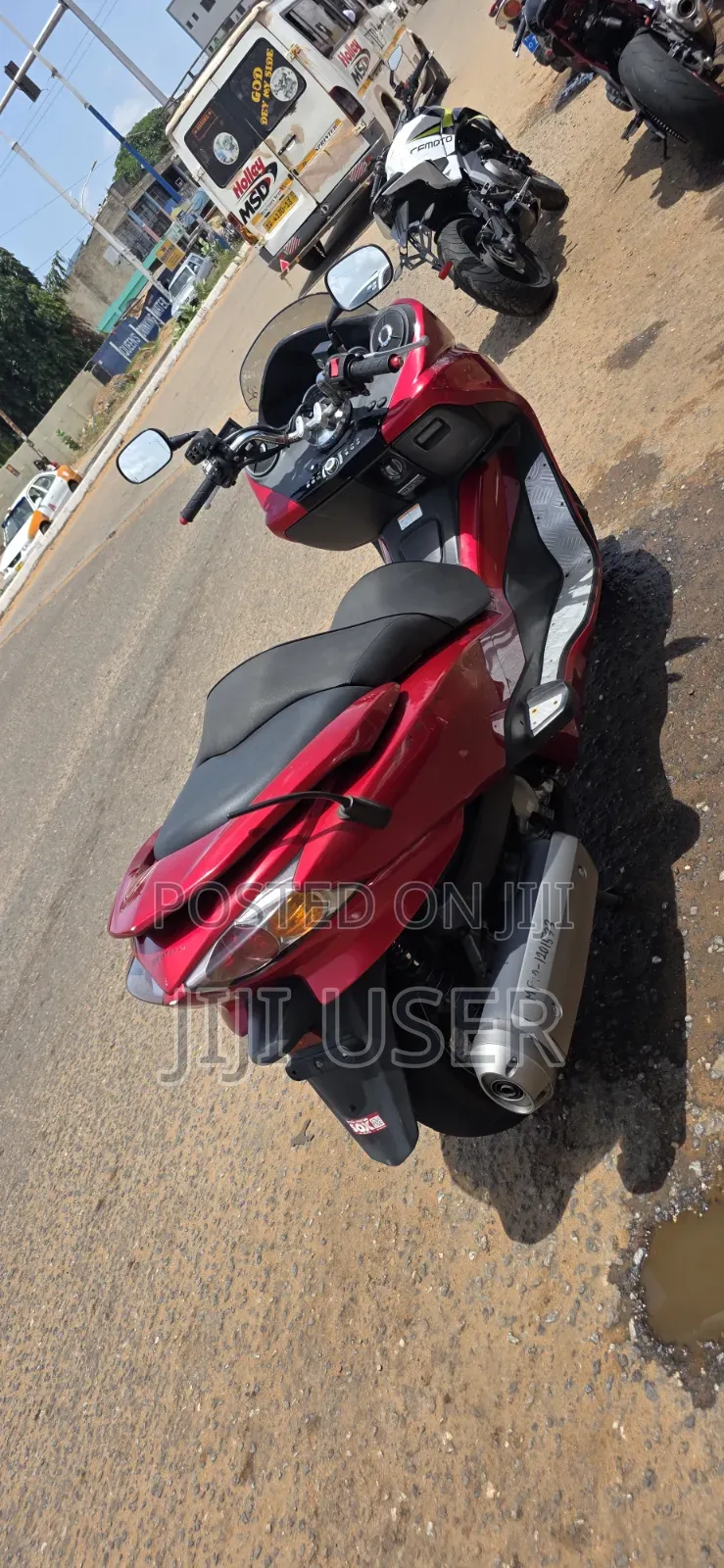 Honda Forza 2017 Red