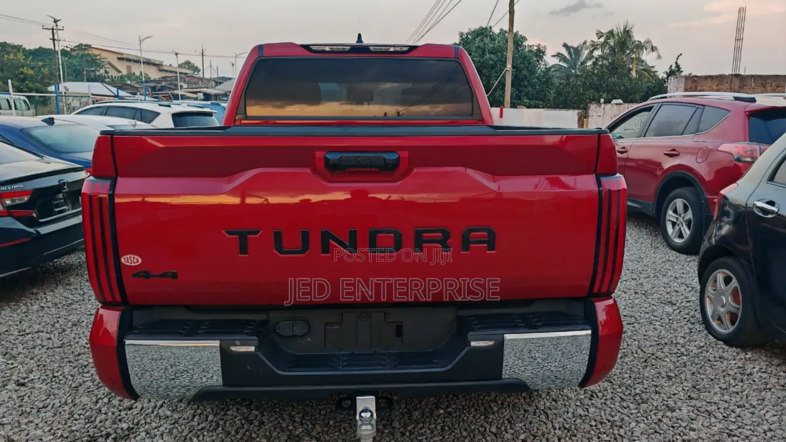 Toyota Tundra 2023 Red