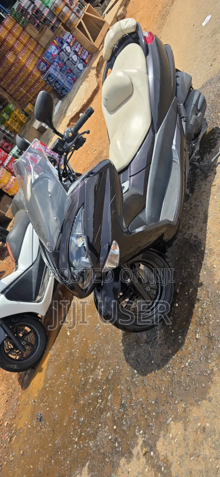 Yamaha Majesty 2014 White