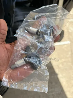 Original Brand New Tyre Pressure Sensor Available for All Toyota Cars