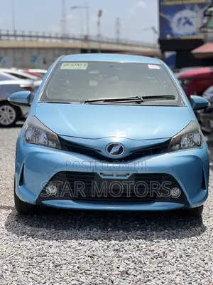 Toyota Vitz 2015 Blue