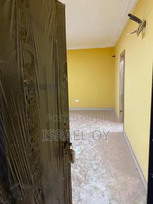 3bdrm Apartment in New Legon Main Road for rent