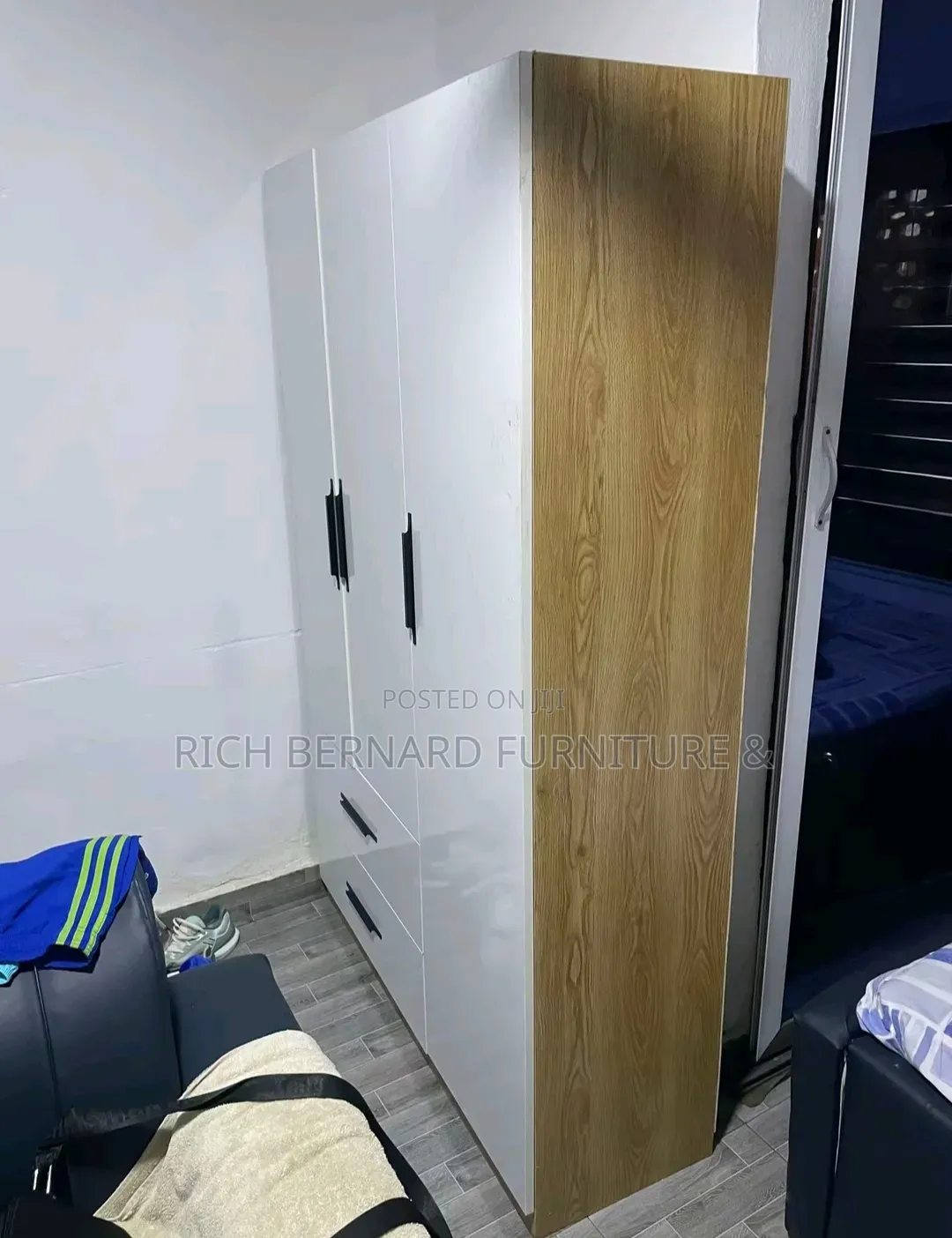 Modern White Wood Grain 2in1 Wardrobe