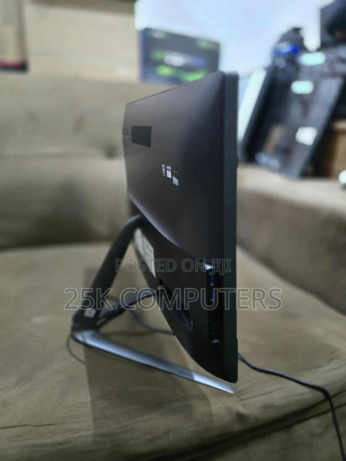 Desktop Computer Lenovo ideacentre AIO 520 8GB AMD A6 SSHD (Hybrid) 1T