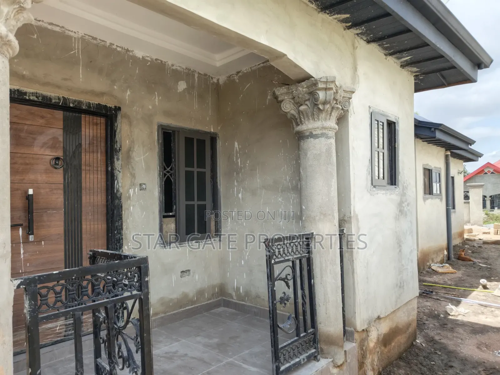 5bdrm House in Near Kenyasi, Kwabre for sale