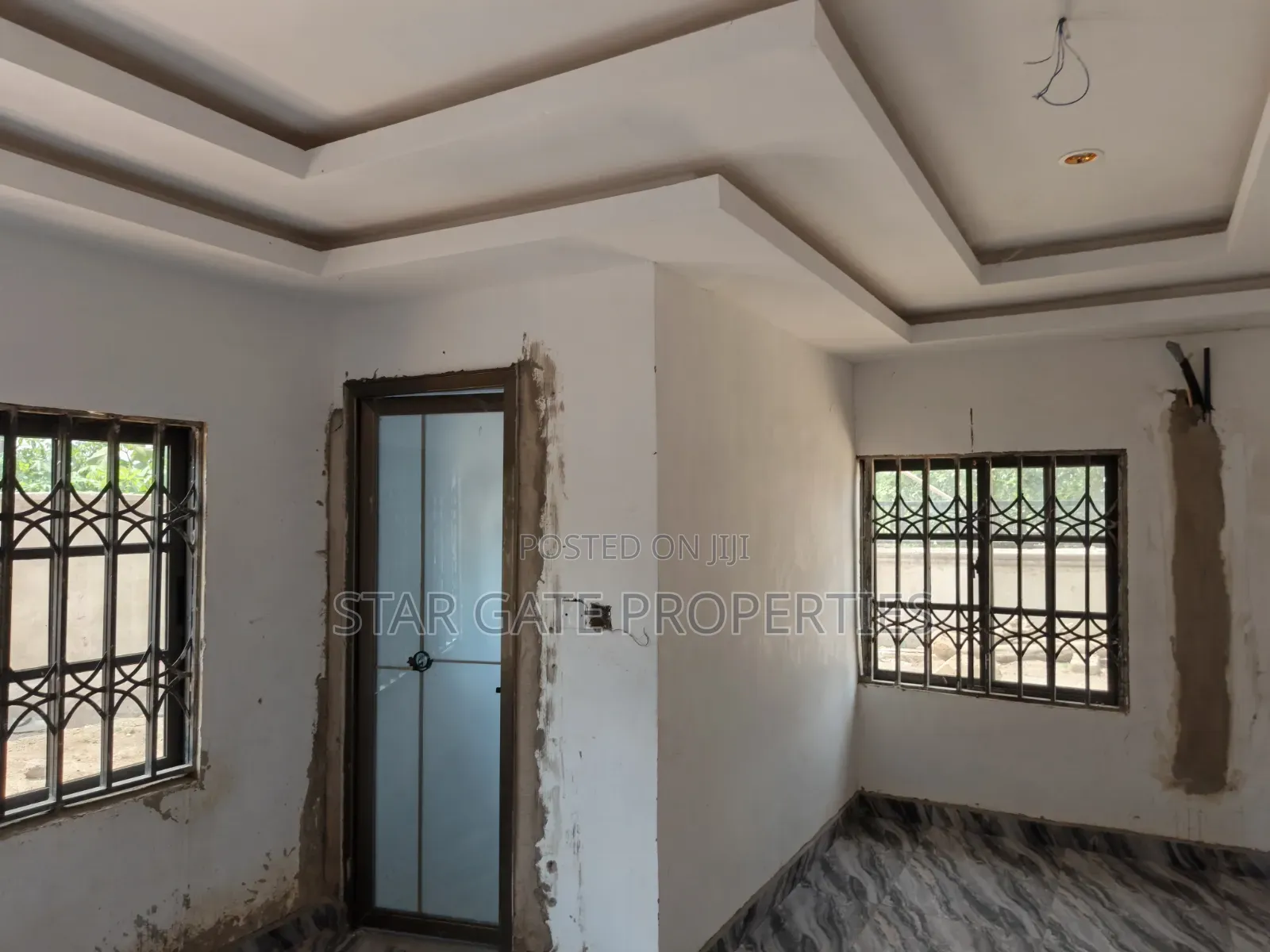 5bdrm House in Near Kenyasi, Kwabre for sale