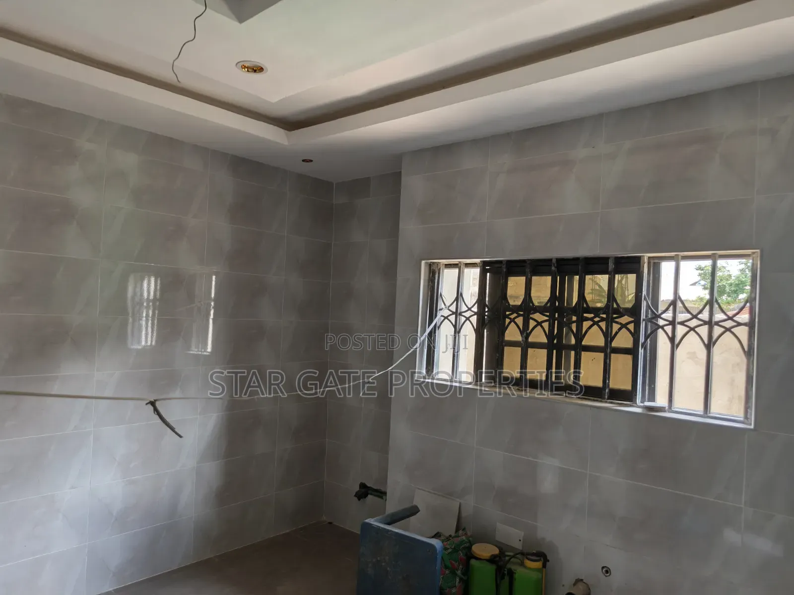 5bdrm House in Near Kenyasi, Kwabre for sale