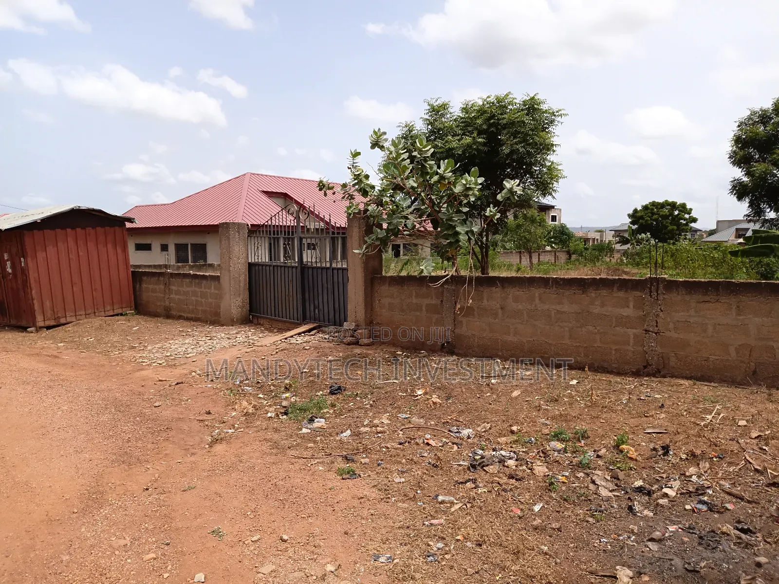 First-Class Lands - Prime Location