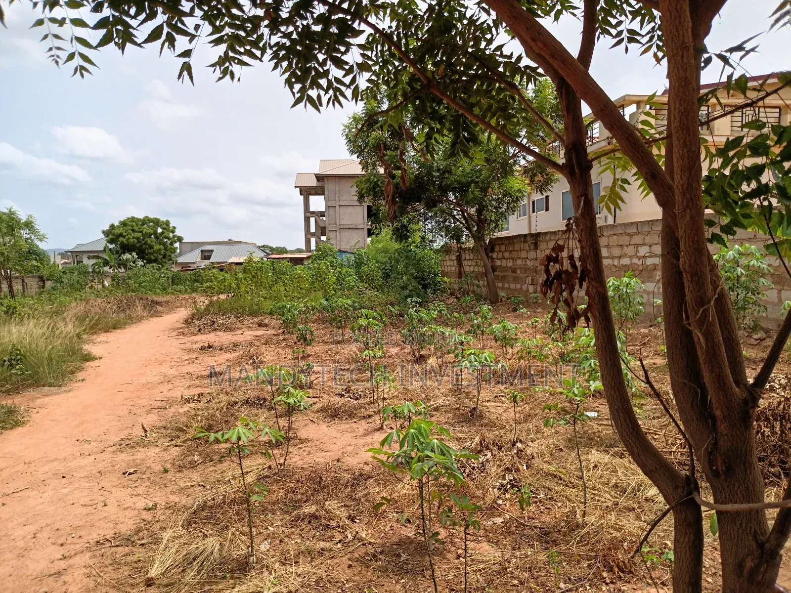 First-Class Lands - Prime Location
