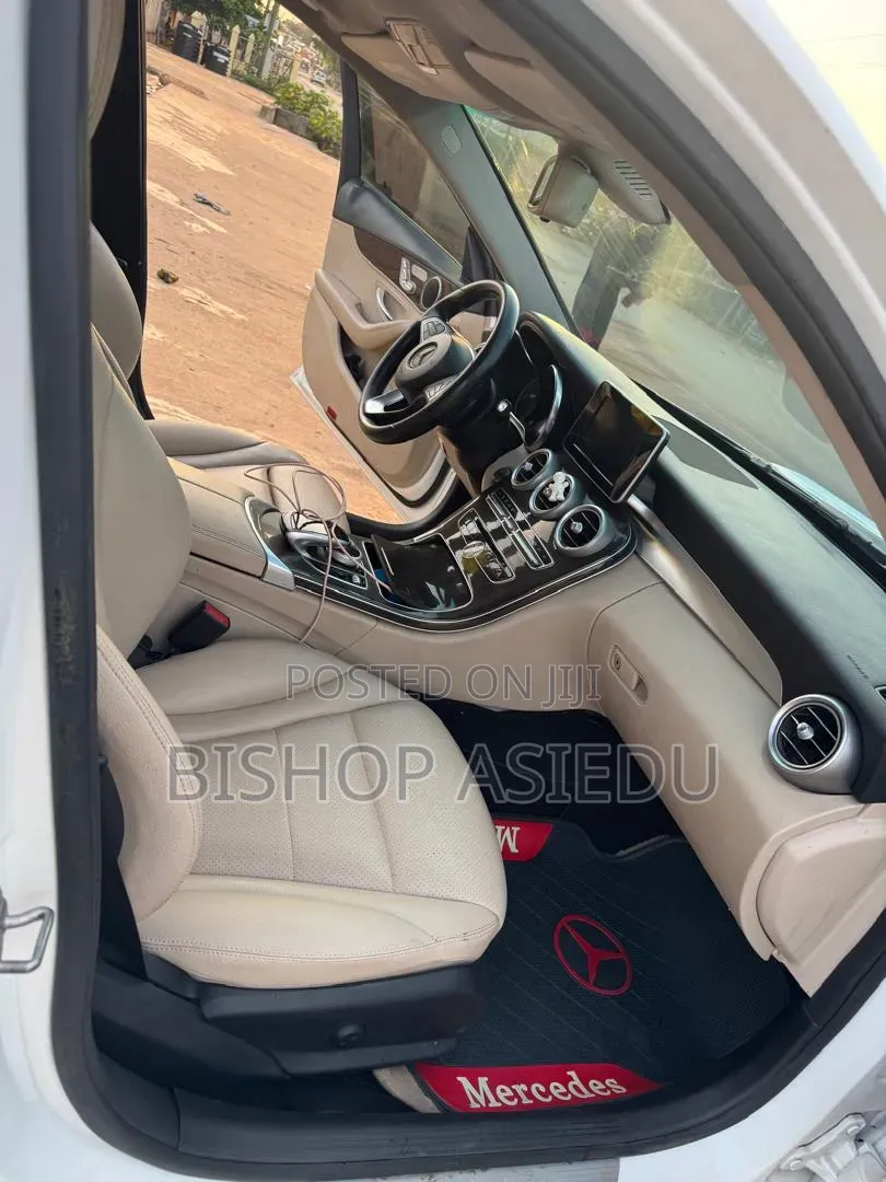 Mercedes-Benz C300 2017 White
