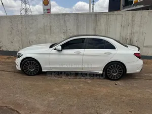 Mercedes-Benz C300 2017 White