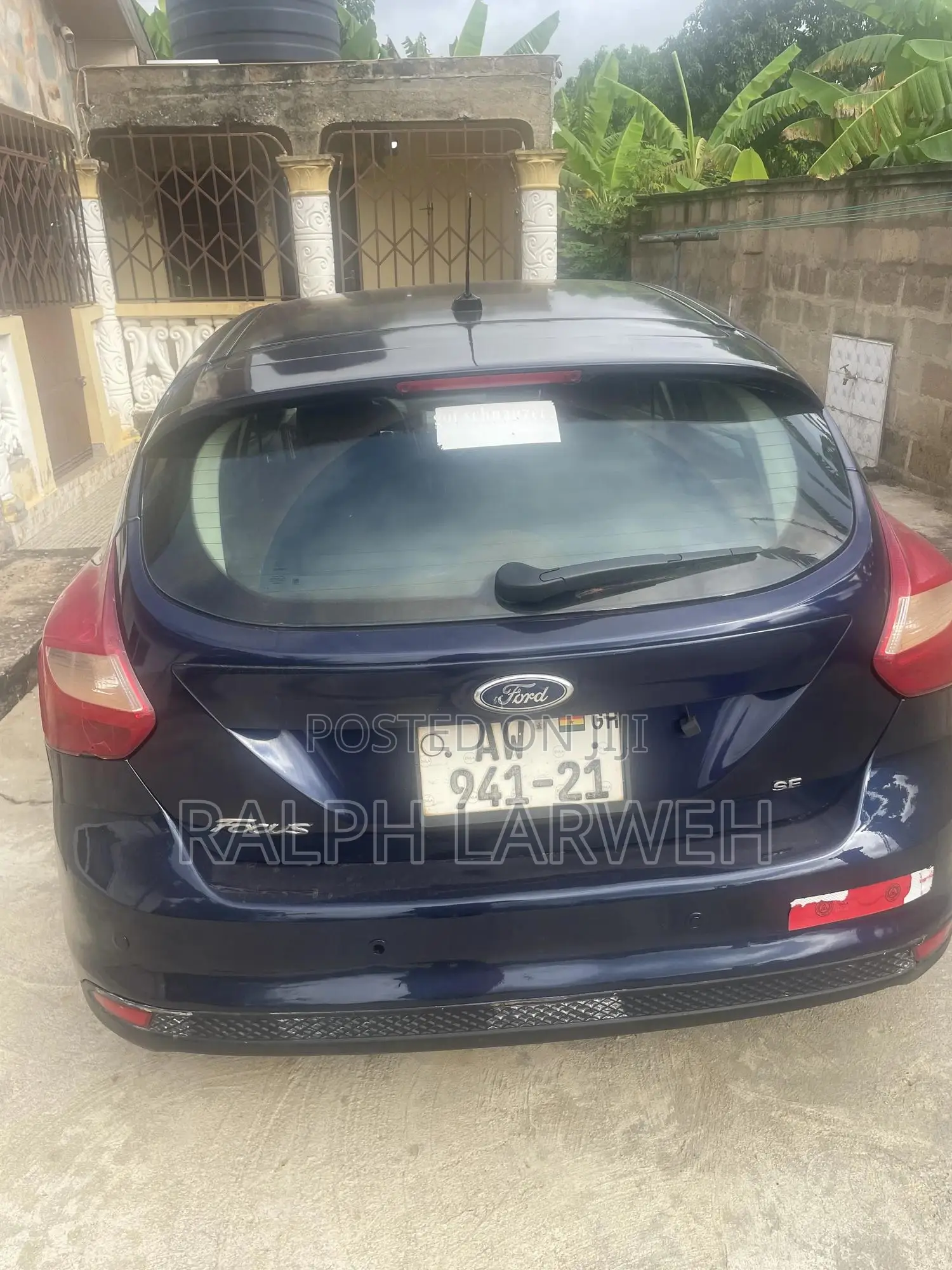 Ford Focus S Sedan FWD (2.0L 4cyl 5M) 2013 Black