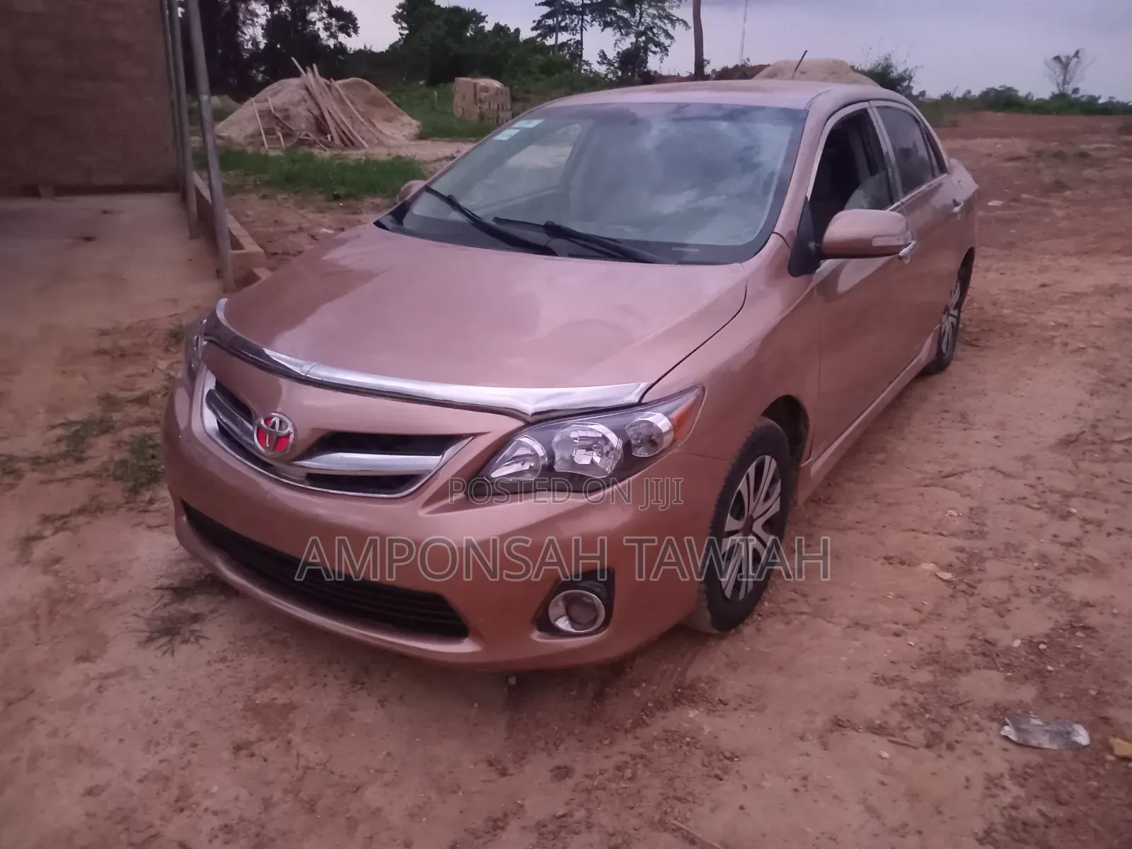 Toyota Corolla 2011 Brown