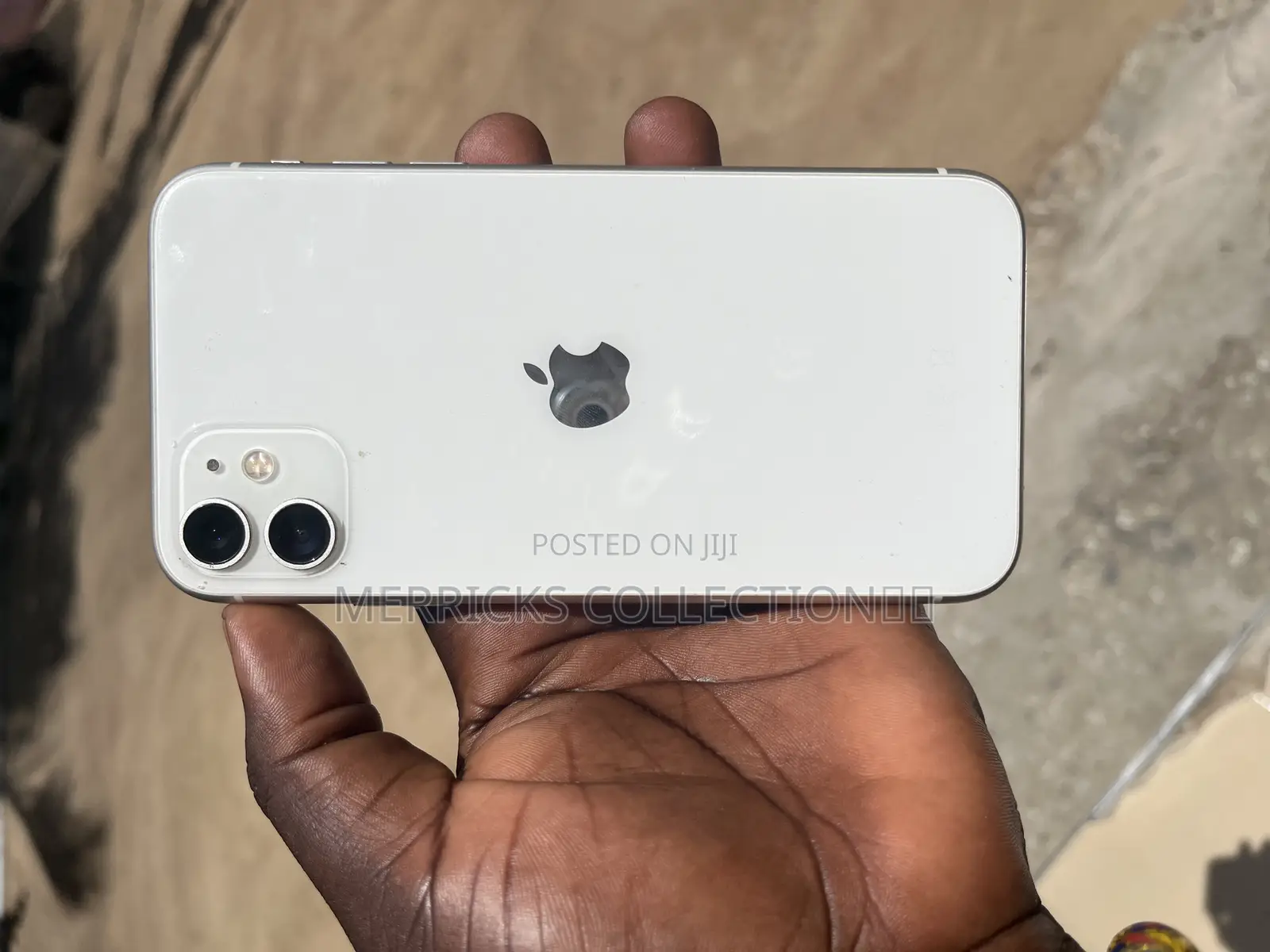 Apple iPhone 11 64 GB Silver