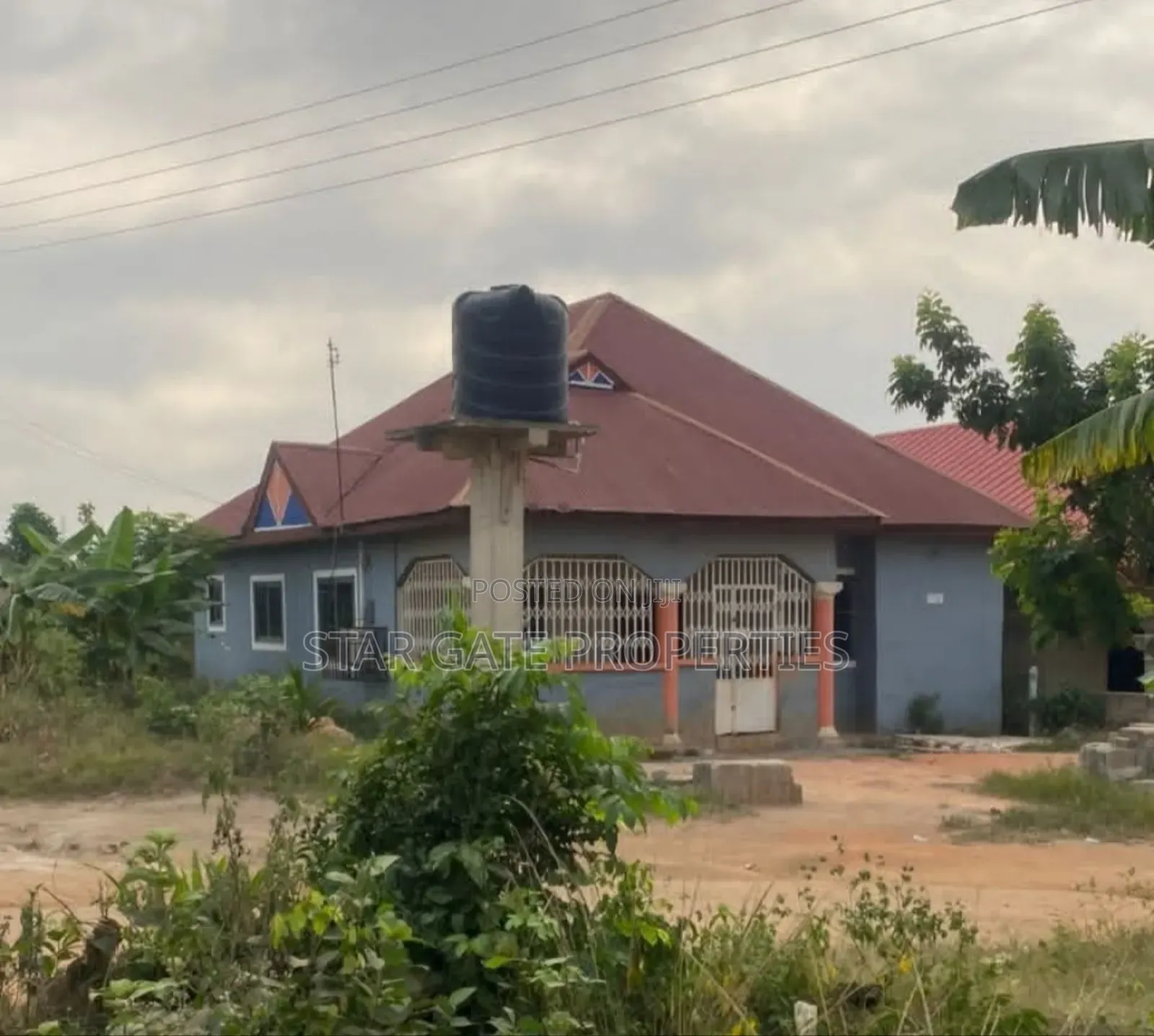 4bdrm House in Kenyasi Adwumam, Kumasi Metropolitan for sale
