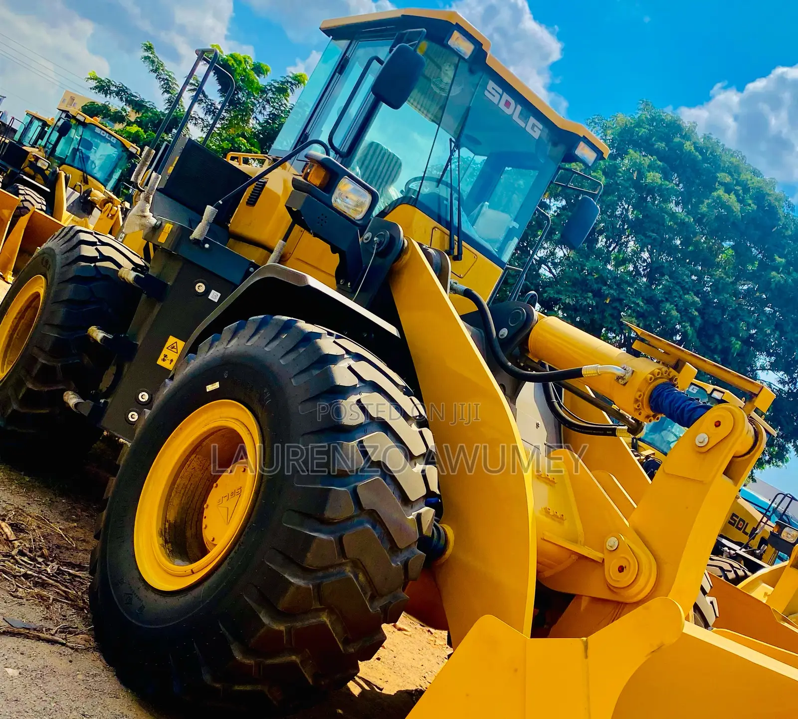 Shacman SDLG 956 and 953 Wheels Loader