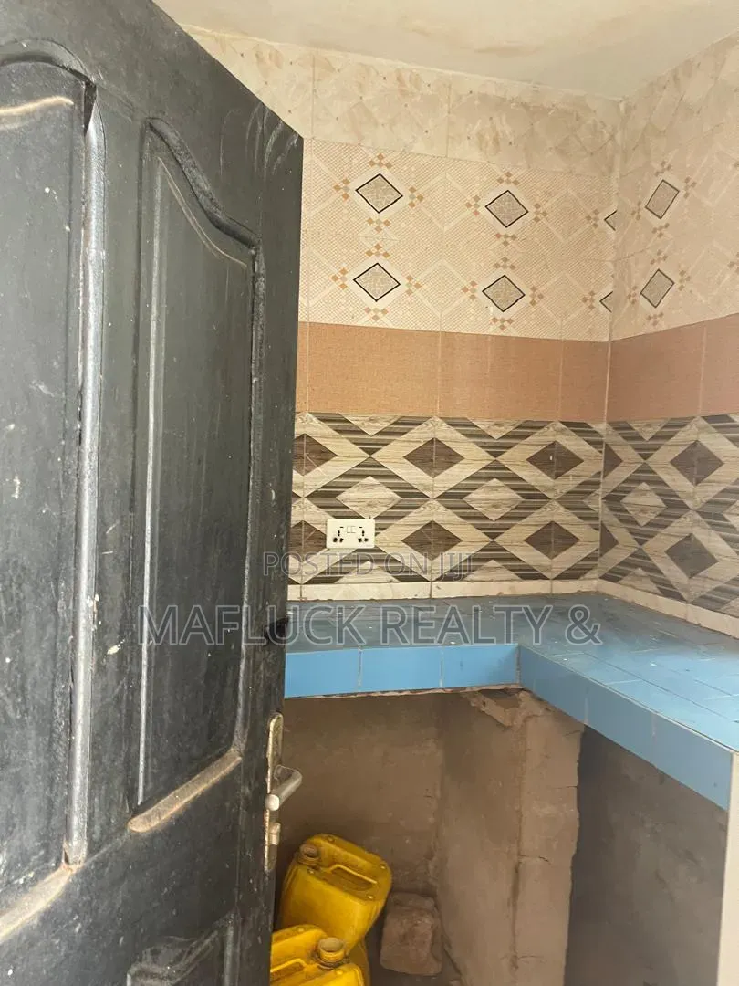 1bdrm Apartment in Lakeside Estate for rent