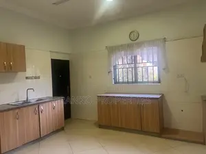 3bdrm House in Franko Propertis, School Junction for sale